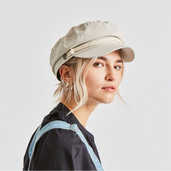 REVOLVE Brixton Fiddler Cap in Dove Size M - Picture 4 of 6